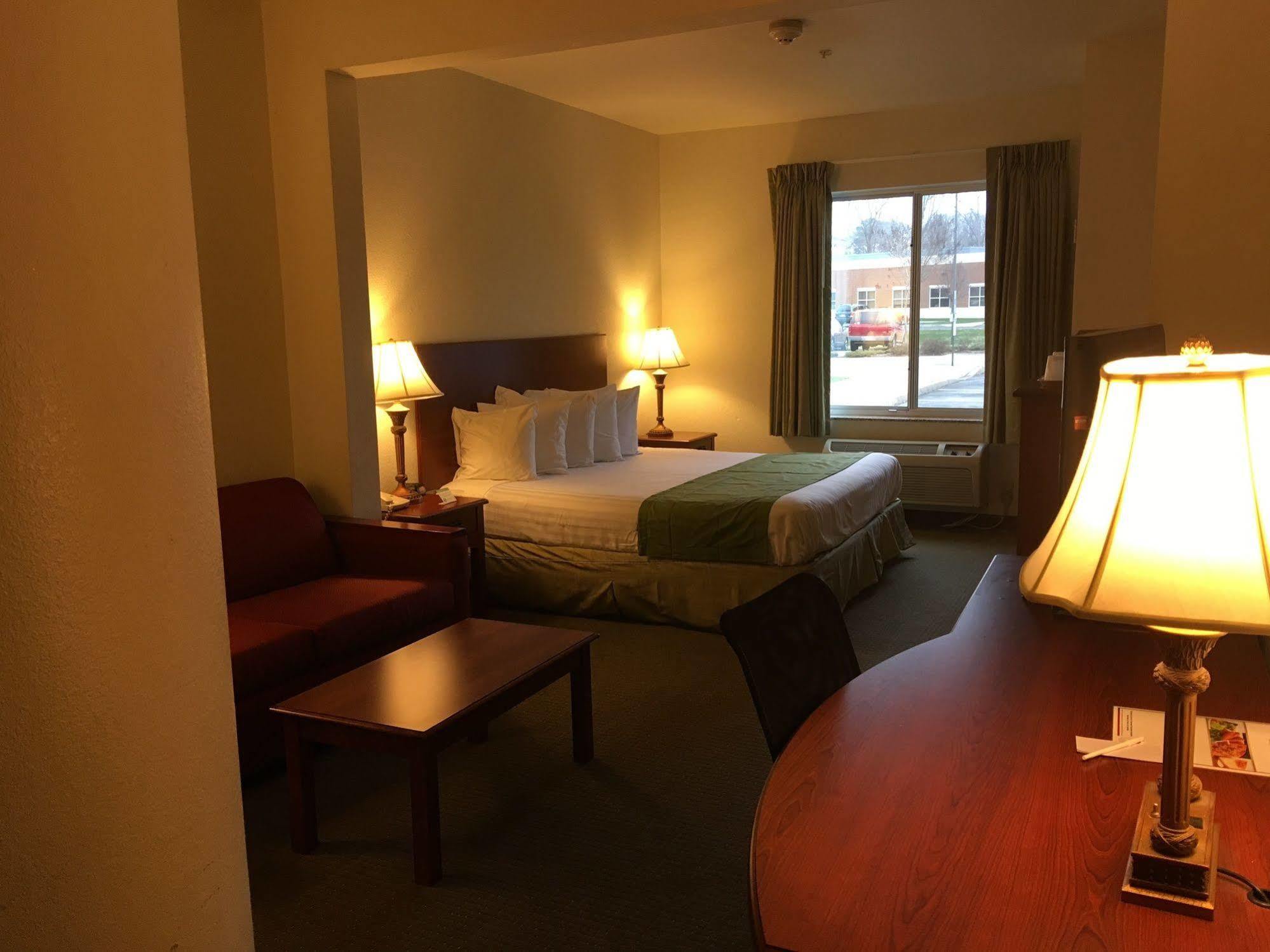 Sleep & 4* Newport News
